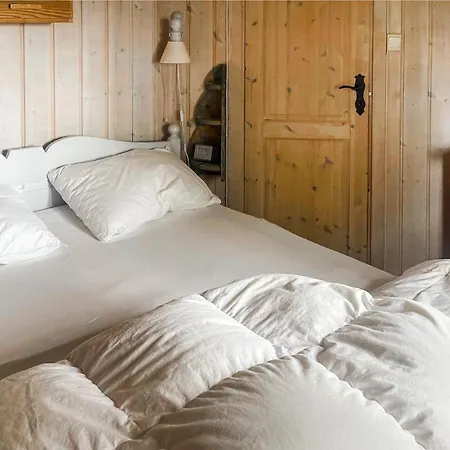3 Bedroom Lovely In Feriehus