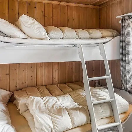 3 Bedroom Lovely In Feriehus *